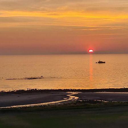 Girvan - Sea View Beach Access Apartment Eksteriør bilde